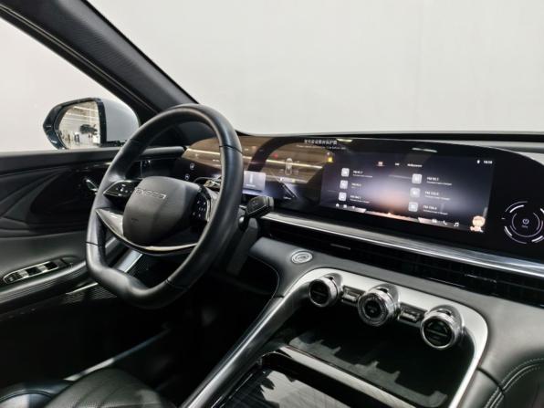 Exeed RX с пробегом 2023 года, цена 3 090 400 рублей, 23006 км, внедорожник, Автокод Объявления