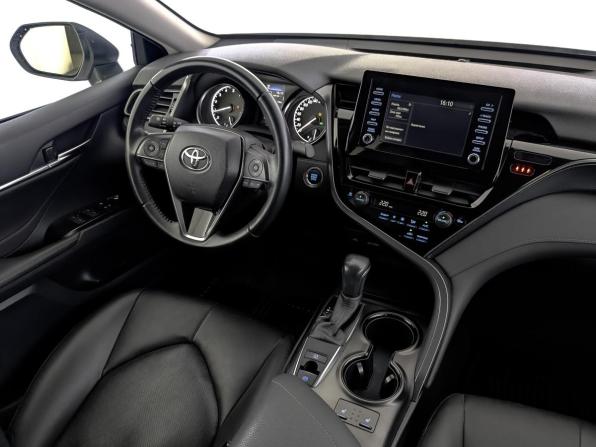 Toyota Camry VIII (XV70) Рестайлинг с пробегом 2021 года, цена 2 790 000 рублей, 110734 км, седан, Автокод Объявления