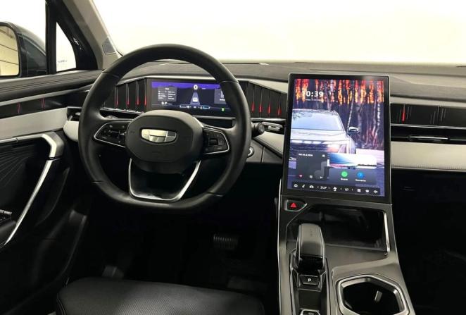 Geely Atlas II с пробегом 2024 года, цена 2 890 000 рублей, 17328 км, внедорожник, Автокод Объявления