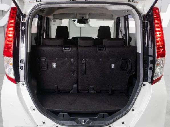 Toyota Roomy I Рестайлинг с пробегом 2021 года, цена 1 300 000 рублей, 46203 км, микровэн, Автокод Объявления