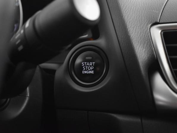 Mazda 3 III (BM) Рестайлинг с пробегом 2017 года, цена 1 850 000 рублей, 81247 км, седан, Автокод Объявления