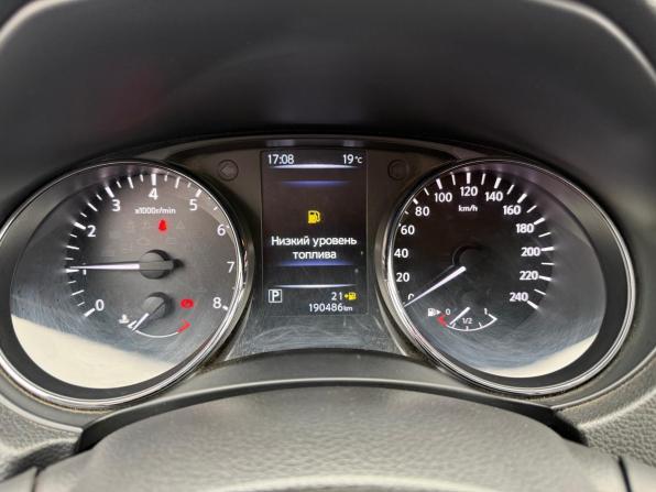 Nissan Qashqai II с пробегом 2018 года, цена 1 420 000 рублей, 190486 км, внедорожник, Автокод Объявления