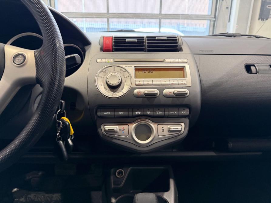 Honda Jazz I Рестайлинг Москва  - изображение 15
