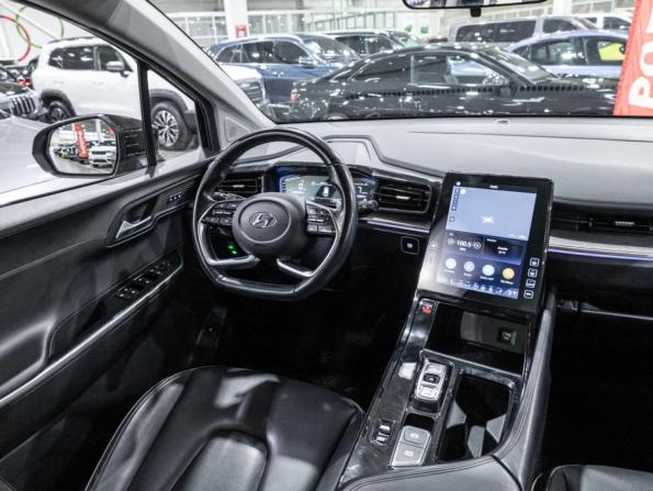 Hyundai Custo I с пробегом 2022 года, цена 3 899 700 рублей, 63691 км, минивэн, Автокод Объявления