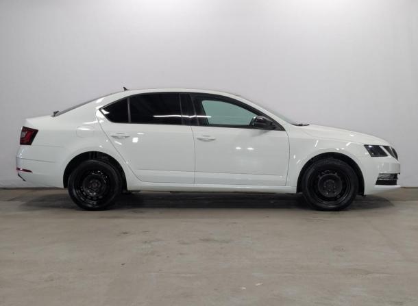 Skoda Octavia III (A7) Рестайлинг с пробегом 2017 года, цена 1 650 000 рублей, 97857 км, лифтбек, Автокод Объявления