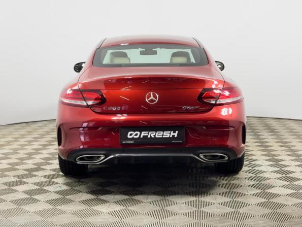 Mercedes-Benz C-Класс IV (W205) Рестайлинг с пробегом 2019 года, цена 3 359 900 рублей, 105122 км, купе, Автокод Объявления