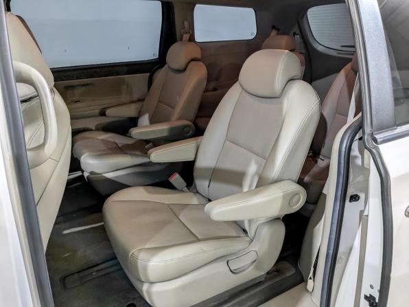 Kia Carnival III с пробегом 2020 года, цена 3 225 000 рублей, 99455 км, минивэн, Автокод Объявления