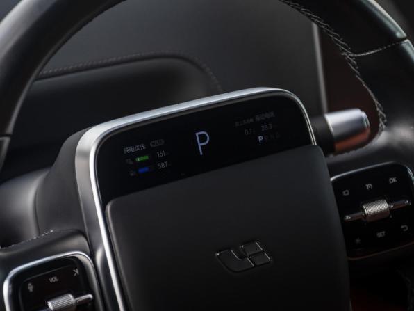 Li Auto (Lixiang) L9 I с пробегом 2023 года, цена 6 449 000 рублей, 50500 км, внедорожник, Автокод Объявления