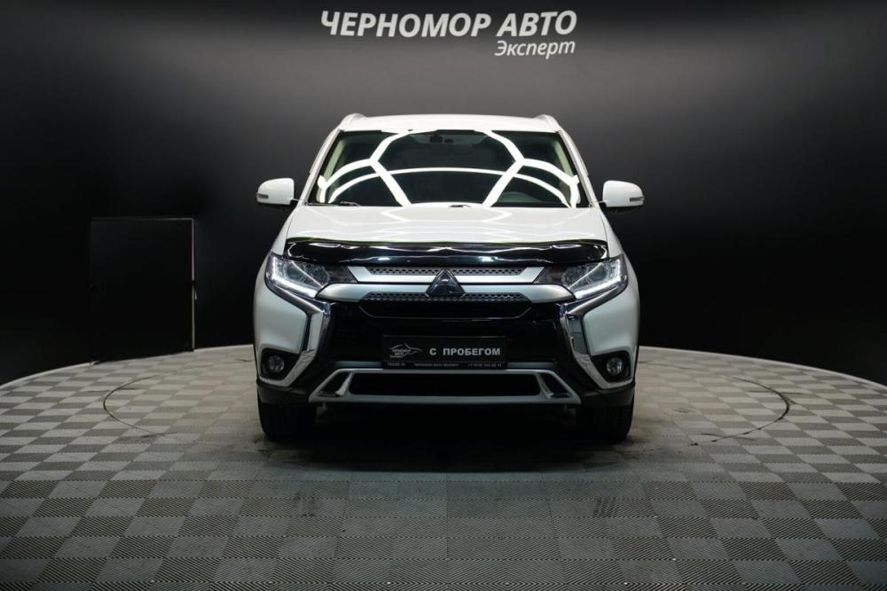 Mitsubishi Outlander III Рестайлинг 3 Крым  - изображение 8