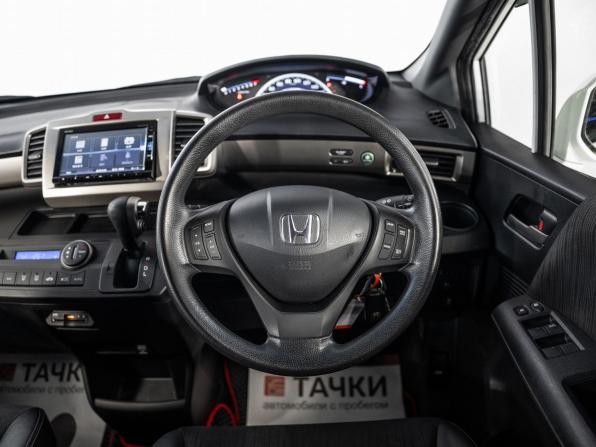 Honda Freed I Рестайлинг 2 с пробегом 2016 года, цена 1 200 000 рублей, 162023 км, компактвэн, Автокод Объявления