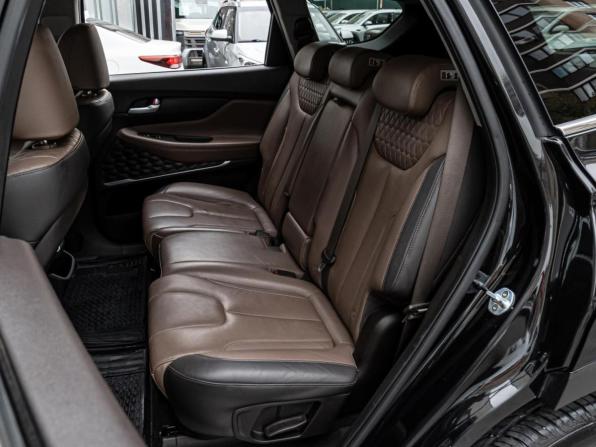Hyundai Santa Fe IV с пробегом 2018 года, цена 2 598 000 рублей, 180659 км, внедорожник, Автокод Объявления