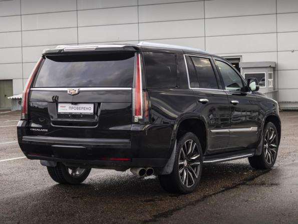 Cadillac Escalade IV с пробегом 2017 года, цена 4 348 000 рублей, 151000 км, внедорожник, Автокод Объявления