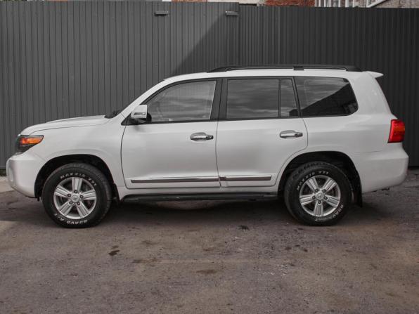 Toyota Land Cruiser 200 Series Рестайлинг 1 с пробегом 2012 года, цена 3 680 000 рублей, 235050 км, внедорожник, Автокод Объявления