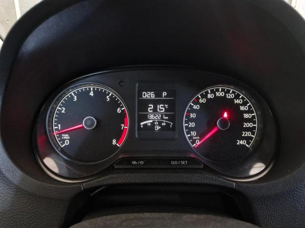 Volkswagen Polo V Рестайлинг с пробегом 2016 года, цена 1 109 000 рублей, 136221 км, седан, Автокод Объявления