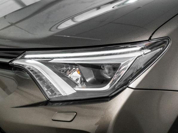 Toyota RAV4 IV (XA40) Рестайлинг с пробегом 2017 года, цена 2 895 000 рублей, 112705 км, внедорожник, Автокод Объявления