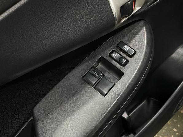Toyota Corolla X (E140 E150) Рестайлинг с пробегом 2012 года, цена 950 000 рублей, 188272 км, седан, Автокод Объявления