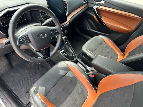 Lada (ВАЗ) Vesta I Рестайлинг (NG) с пробегом 2024 года, цена 1 699 000 рублей, 6641 км, универсал, Автокод Объявления