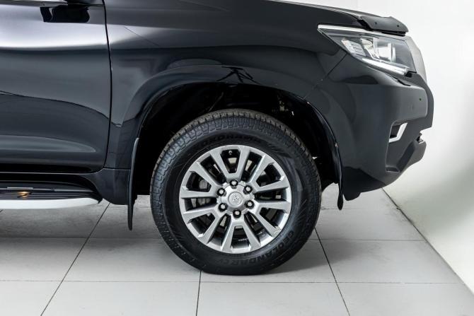 Toyota Land Cruiser Prado 150 Series Рестайлинг 2 с пробегом 2018 года, цена 3 319 000 рублей, 494040 км, внедорожник, Автокод Объявления