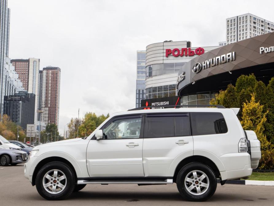 Mitsubishi Pajero IV Рестайлинг 1 Москва  - изображение 6