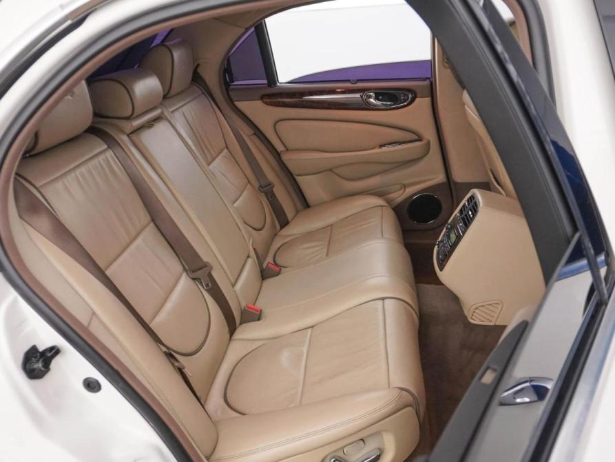 Jaguar XJ III (X350/X358) Москва  - изображение 7