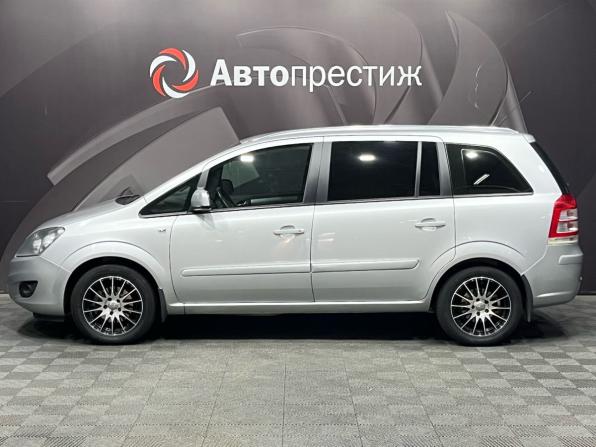 Opel Zafira B Рестайлинг с пробегом 2013 года, цена 640 000 рублей, 184000 км, компактвэн, Автокод Объявления