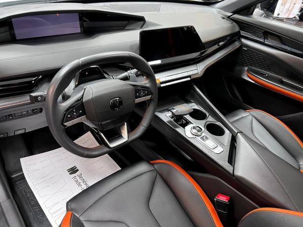Changan UNI-V I с пробегом 2023 года, цена 2 350 000 рублей, 23360 км, лифтбек, Автокод Объявления