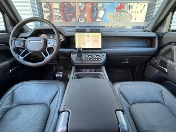 Land Rover Defender II с пробегом 2022 года, цена 14 500 000 рублей, 32610 км, внедорожник, Автокод Объявления