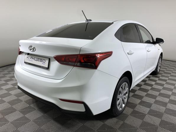 Hyundai Solaris II с пробегом 2019 года, цена 750 000 рублей, 276240 км, седан, Автокод Объявления