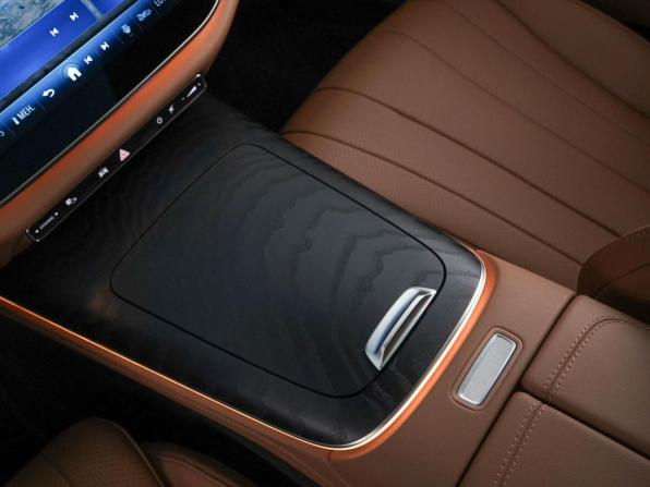 Mercedes-Benz E-Класс V (W213 S213 C238) Рестайлинг с пробегом 2024 года, цена 6 615 000 рублей, 14652 км, седан, Автокод Объявления