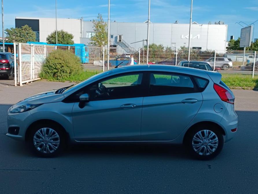 Ford Fiesta Mk6 Рестайлинг Санкт-Петербург  - изображение 5