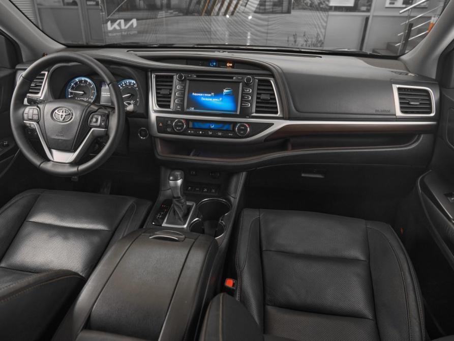 Toyota Highlander III (XU50) Москва  - изображение 9