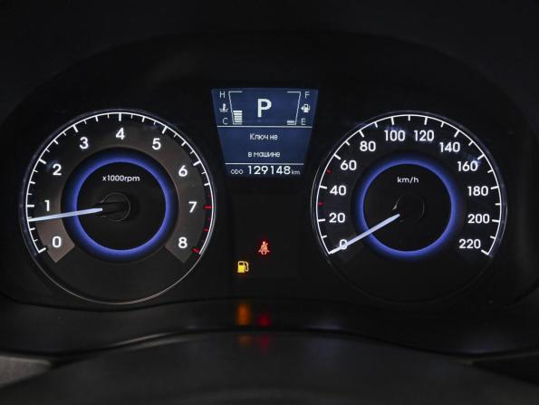 Hyundai Solaris I Рестайлинг с пробегом 2014 года, цена 980 000 рублей, 129148 км, седан, Автокод Объявления