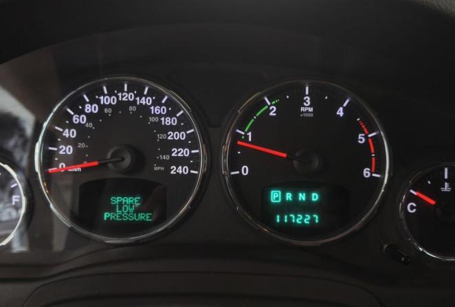 Jeep Cherokee IV (KK) с пробегом 2012 года, цена 1 680 000 рублей, 117225 км, внедорожник, Автокод Объявления