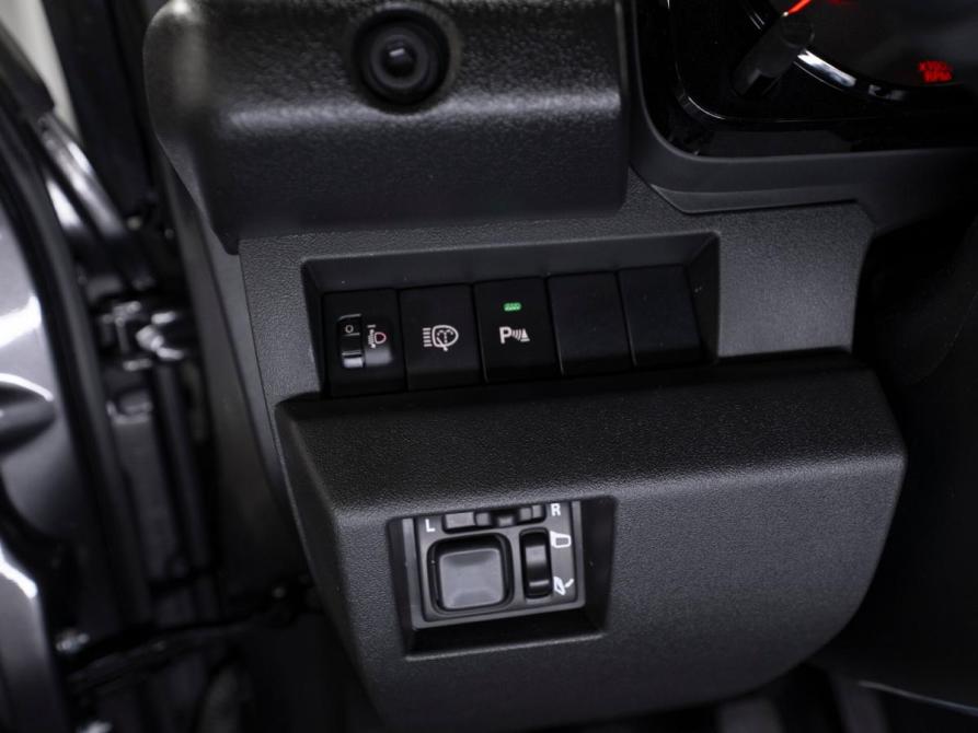 Suzuki Jimny IV Москва  - изображение 17