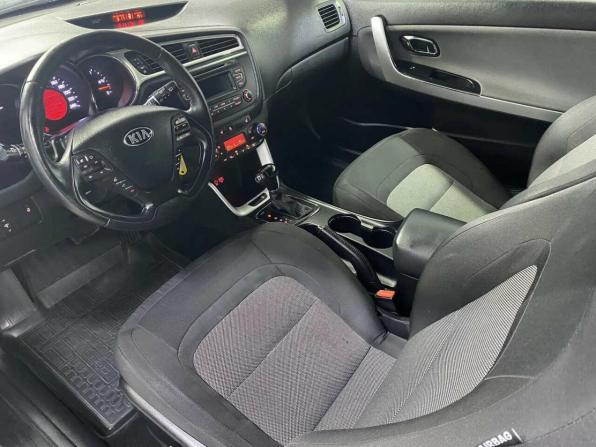 Kia Ceed II Рестайлинг с пробегом 2018 года, цена 900 000 рублей, 146870 км, хэтчбек, Автокод Объявления