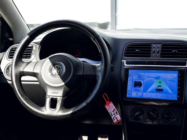 Volkswagen Polo V с пробегом 2013 года, цена 715 000 рублей, 141304 км, седан, Автокод Объявления