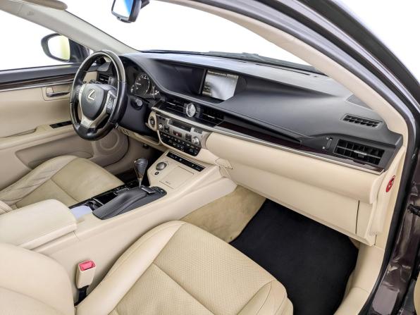 Lexus ES VI с пробегом 2014 года, цена 2 445 000 рублей, 139704 км, седан, Автокод Объявления