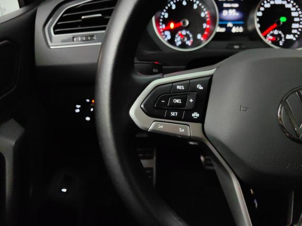 Volkswagen Tiguan II Рестайлинг с пробегом 2021 года, цена 3 299 000 рублей, 80000 км, внедорожник, Автокод Объявления