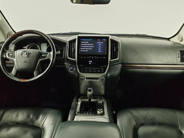 Toyota Land Cruiser 200 Series Рестайлинг 2 с пробегом 2015 года, цена 4 249 000 рублей, 382361 км, внедорожник, Автокод Объявления