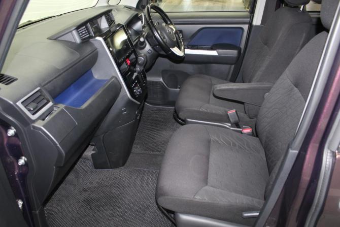 Toyota Roomy I с пробегом 2018 года, цена 929 000 рублей, 138029 км, минивэн, Автокод Объявления
