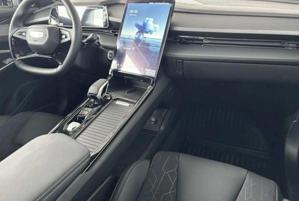 Geely Cityray Киров  - изображение 11