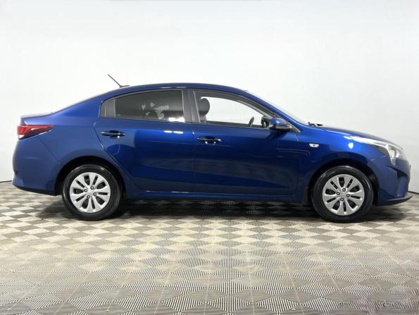 Kia Rio IV Рестайлинг с пробегом 2021 года, цена 1 724 900 рублей, 44153 км, седан, Автокод Объявления