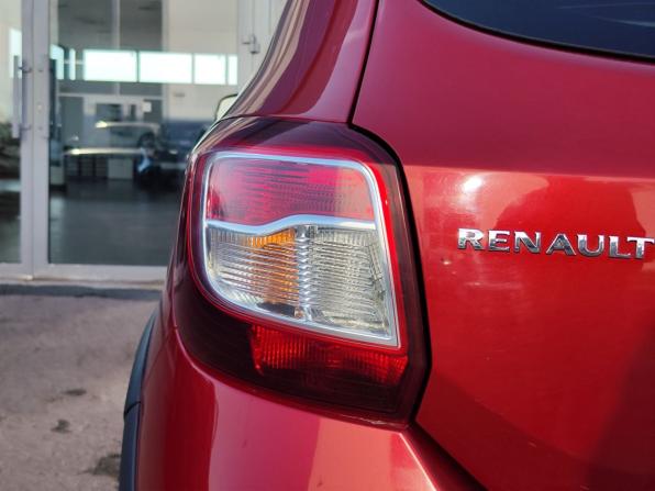 Renault Sandero II Рестайлинг с пробегом 2019 года, цена 1 120 000 рублей, 93037 км, хэтчбек, Автокод Объявления