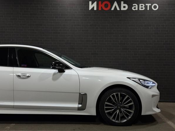 Kia Stinger I с пробегом 2018 года, цена 2 400 000 рублей, 122894 км, лифтбек, Автокод Объявления