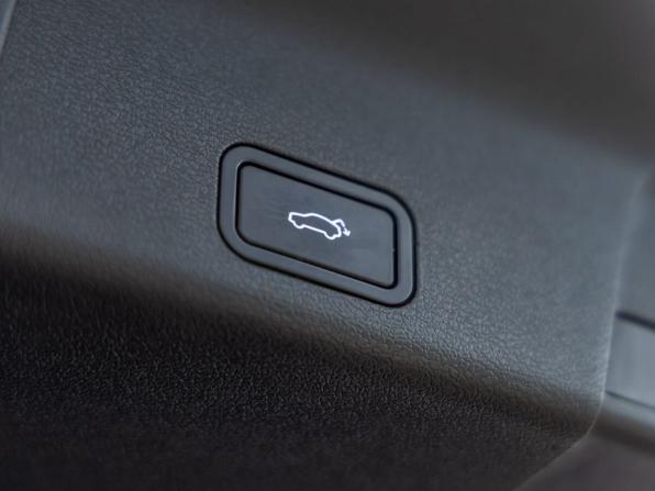 Geely Atlas Pro с пробегом 2023 года, цена 2 048 000 рублей, 72617 км, внедорожник, Автокод Объявления