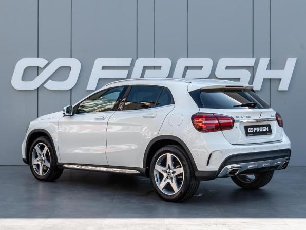 Mercedes-Benz GLA I (X156) Рестайлинг с пробегом 2018 года, цена 2 650 000 рублей, 80490 км, внедорожник, Автокод Объявления