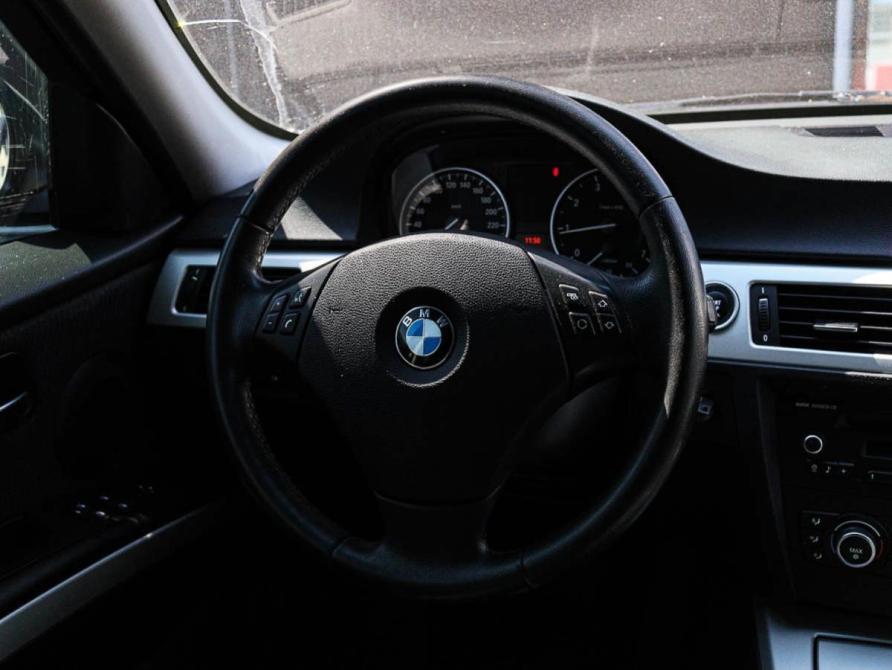 BMW 3 серии V (E90/E91/E92/E93) Рестайлинг Москва  - изображение 12
