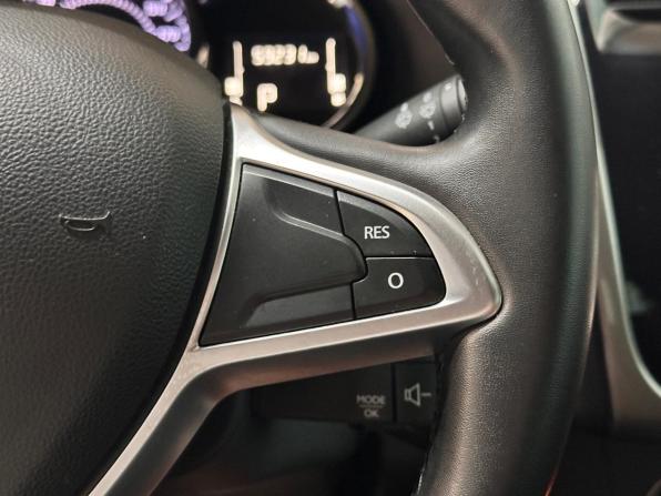 Renault Sandero II Рестайлинг с пробегом 2021 года, цена 1 388 000 рублей, 57867 км, хэтчбек, Автокод Объявления