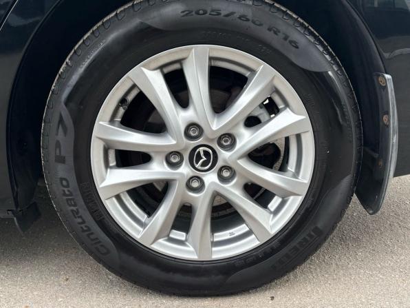 Mazda 3 III (BM) Рестайлинг с пробегом 2018 года, цена 1 760 000 рублей, 101000 км, седан, Автокод Объявления