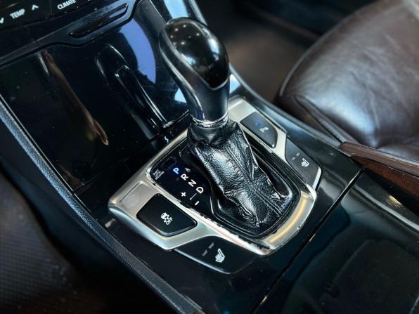 Hyundai Grandeur V с пробегом 2011 года, цена 1 380 000 рублей, 165137 км, седан, Автокод Объявления